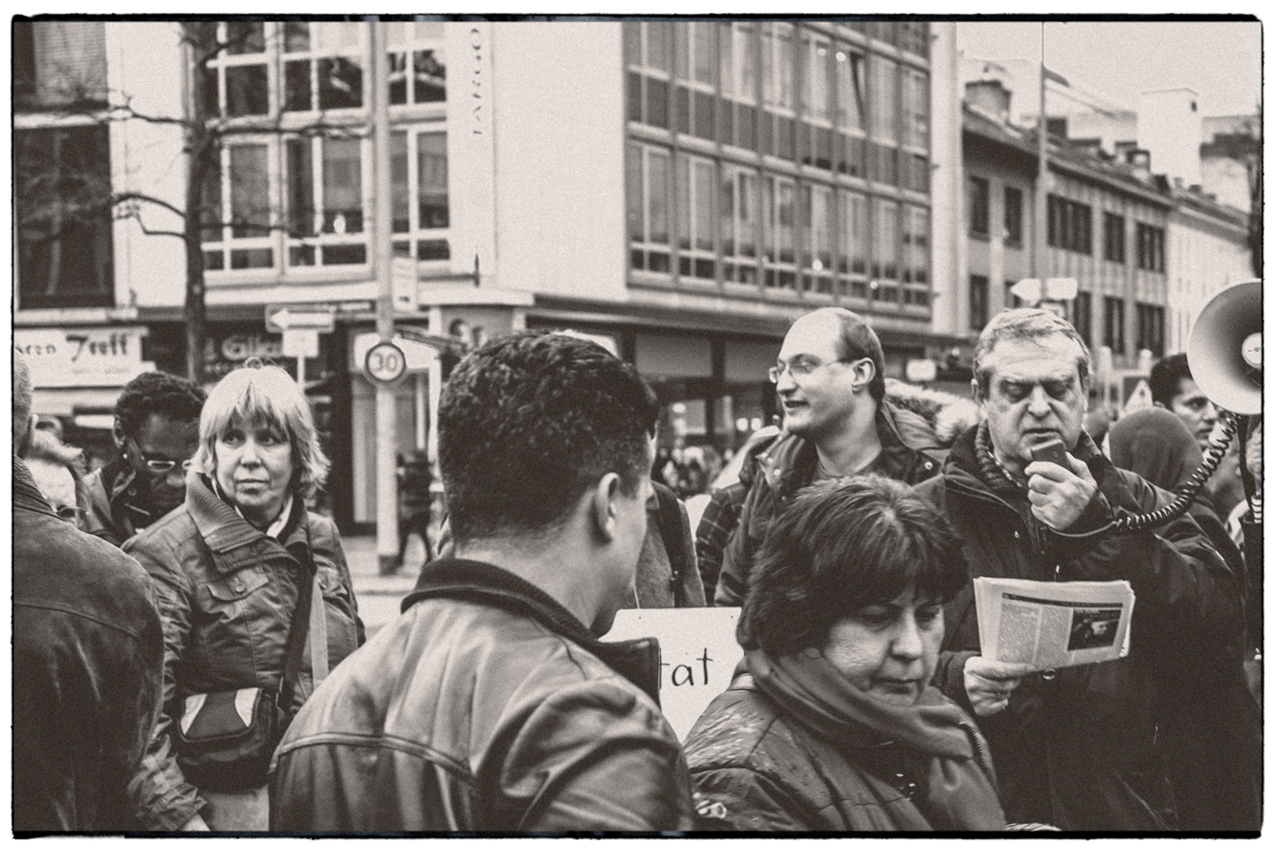 Frankfurt Demo-10.jpg