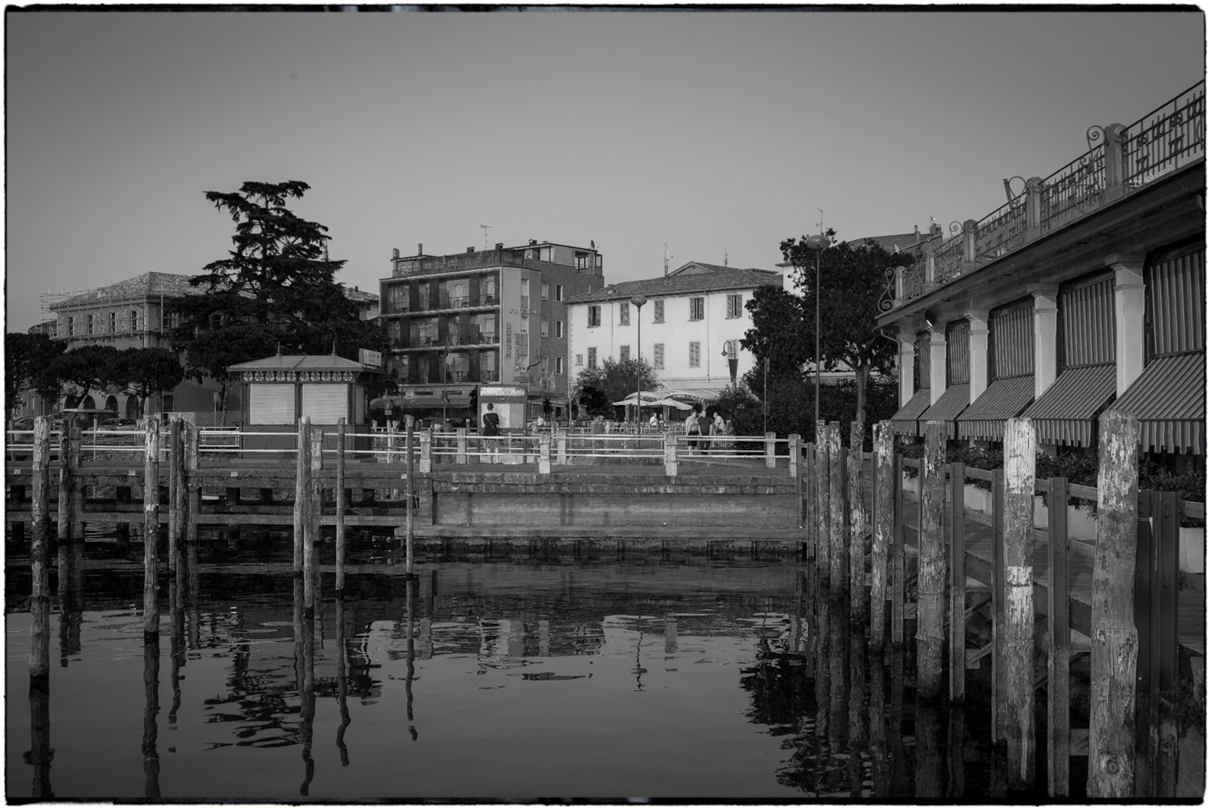 ISEO B&W-6.jpg