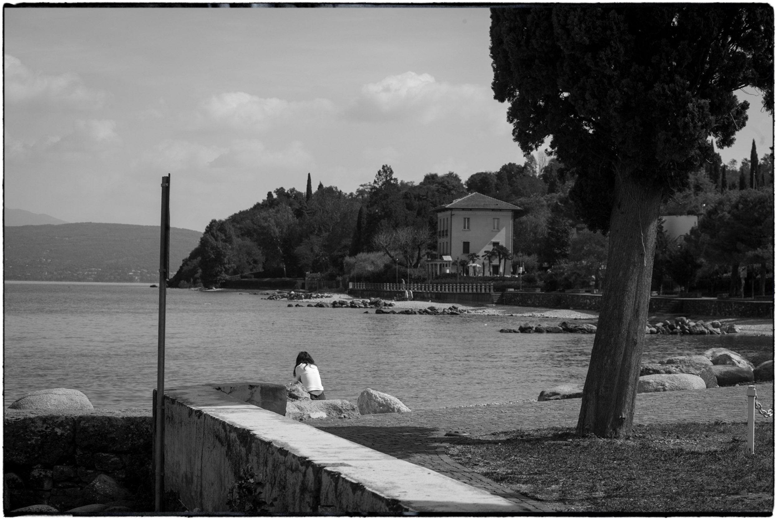 ISEO B&W-06.jpg