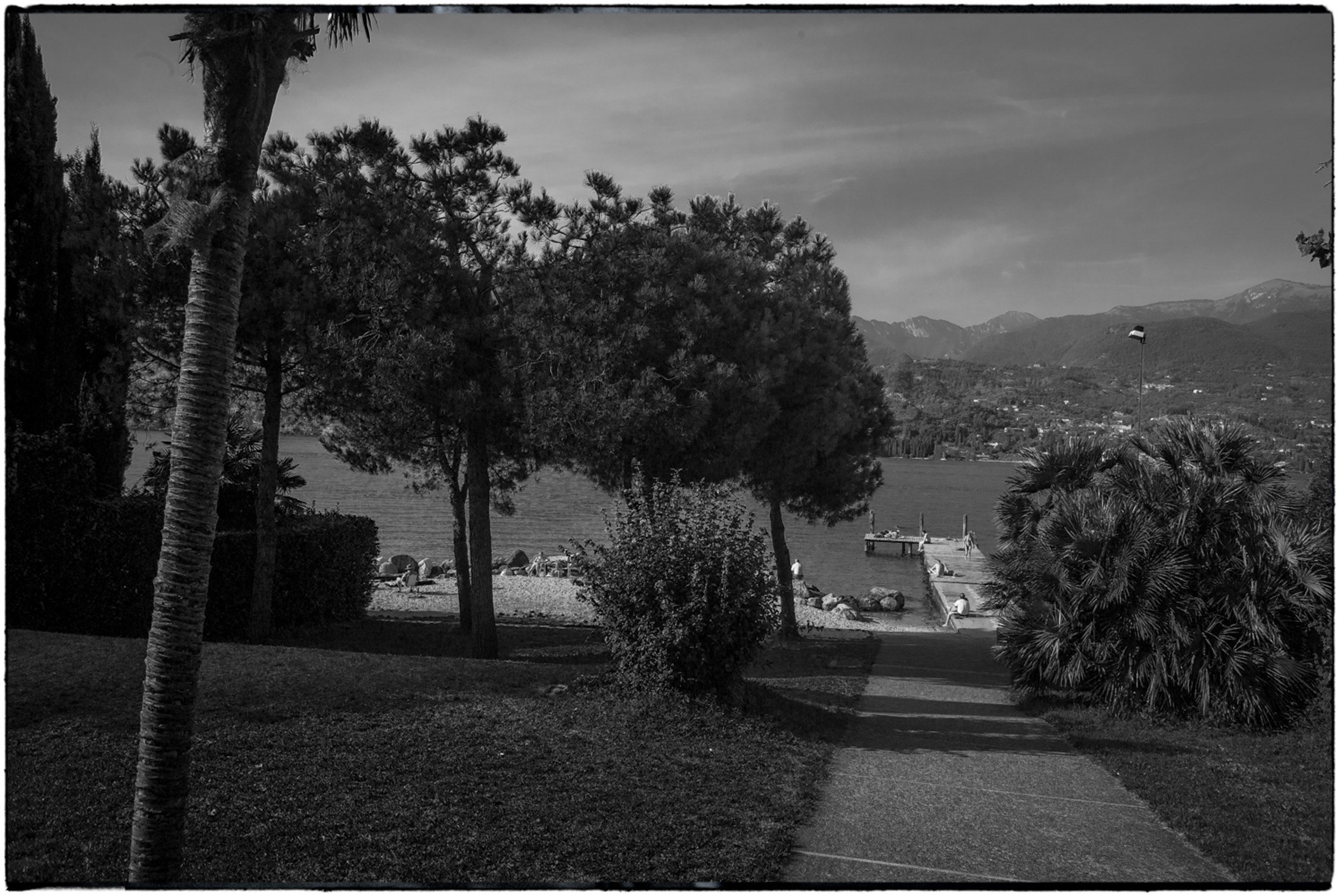 ISEO B&W-40.jpg